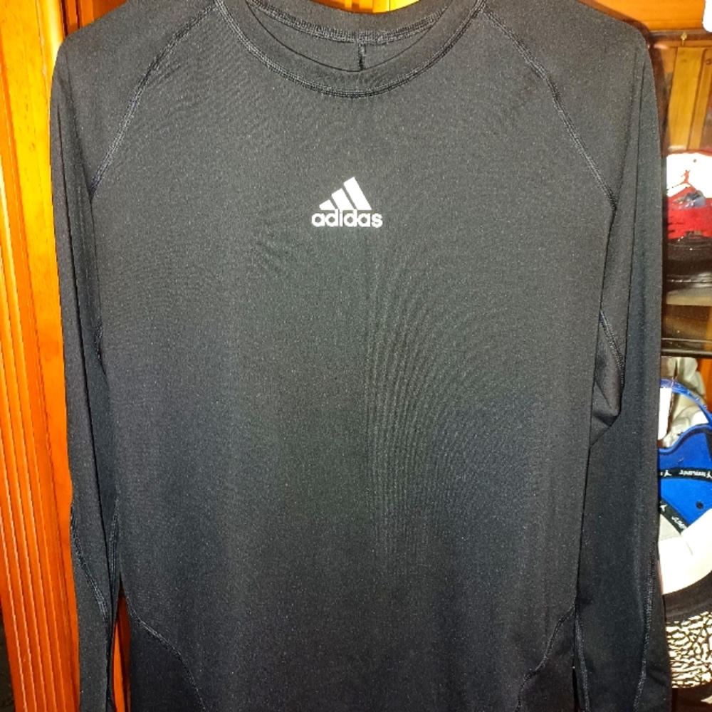 NWOT Adidas compression tech fit long sleeve shirt